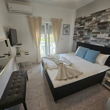 Apartahotel Sunset_apartments Only 15 Meters From The Sea